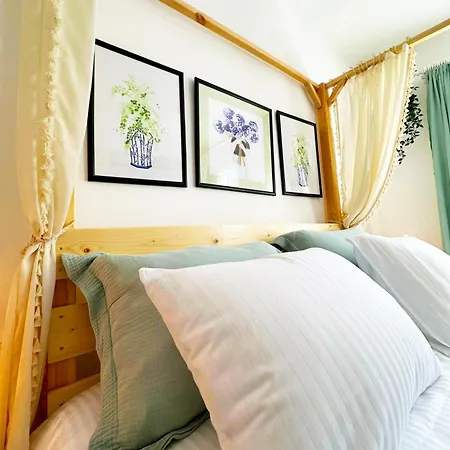 Otel Monk Island *